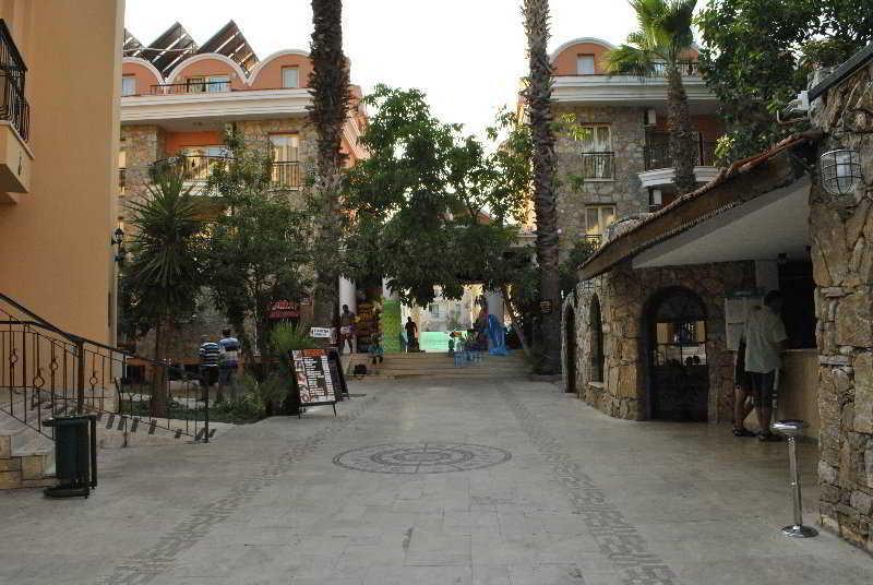 Club Dena Aparthotel Marmaris Exterior photo